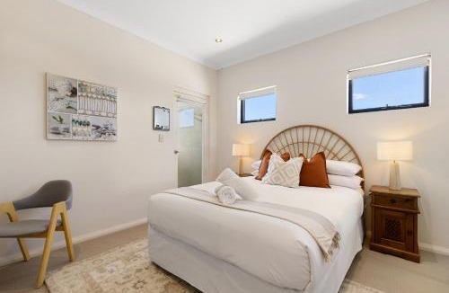 Mandurah House | Walk to the Mandurah Foreshore & Marina