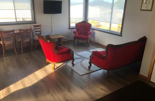 Waratah House | Waratah Falls Holiday Unit