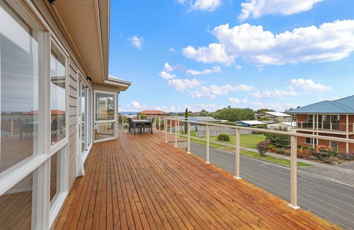 Apollo Bay House | Waratah Place