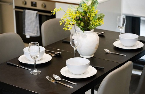 Marrickville Apartment | Warm Marrickville Studio | 10 Min Walk to Train