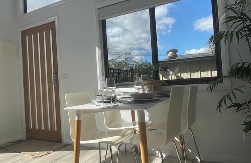 Page Apartment | WARM Sunlit Sustainable north facing Studio