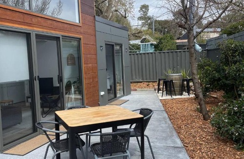 Page House | WARM Sunlit Sustainable north facing Studio