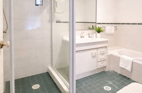 Warners Bay Villa | Warners Bay Escape