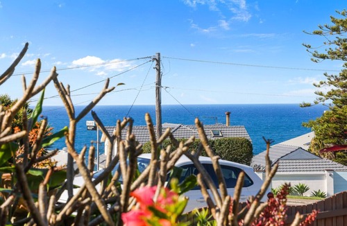 Mona Vale House | Warriewood Beach Pad