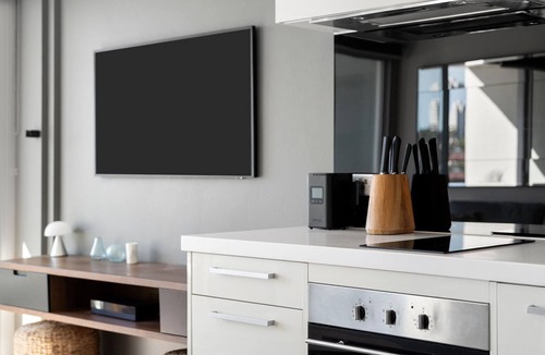 Manly Apartment | Water View Coastal Loft in Manly Pool Access