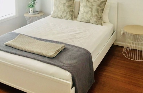 Cowes Villa | Water View Cowes - Holiday Unit