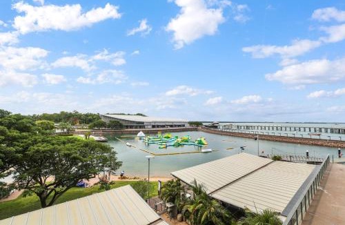 Darwin City Centre Apartment | Waterfront Aqua Suite Water Views, Sleeps 5