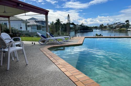 Mermaid Waters Bed & Breakfast | Waterfront BNB
