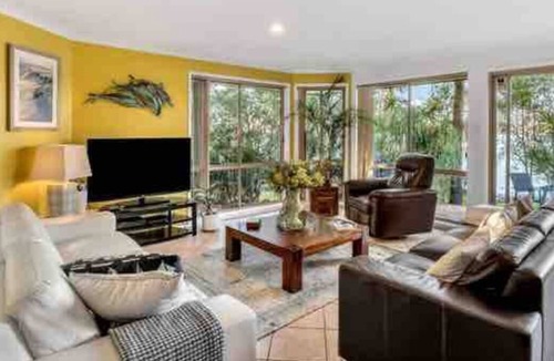 North Arm Cove House | Waterfront jewel at North Arm Cove