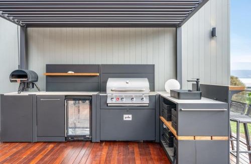 Opossum Bay House | Waterfront Luxury in Opossum Bay