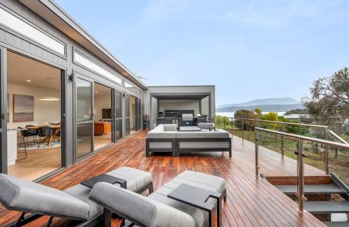 Opossum Bay House | Waterfront Luxury in Opossum Bay