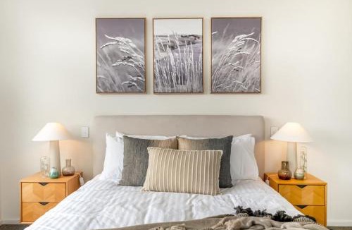 Opossum Bay House | Waterfront Luxury in Opossum Bay