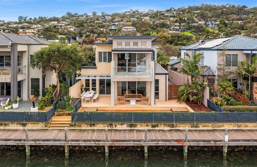 Safety Beach House | Waterfront Martha Cove Getaway, 250m from beach