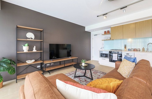 Darwin City Centre Apartment | Waterfront Opal Suite: 1 Bed Apt, Water Views
