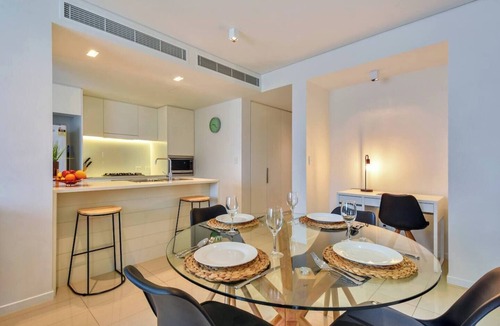 Darwin City Centre Apartment | Waterfront Pearl Suite: 2 Bed Luxury Apt by Tropical BNB