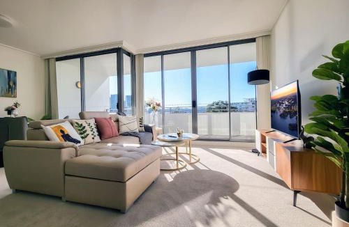 Rhodes Apartment | Waterfront Retreat in Rhodes