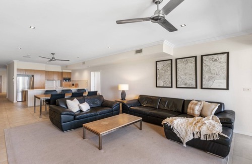 Yamba House | Watermark 5 - Lifestyle Yamba