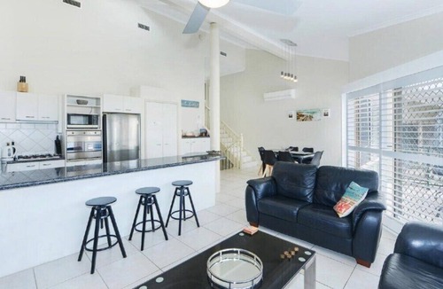 Terrigal Apartment | Watermark Apartments