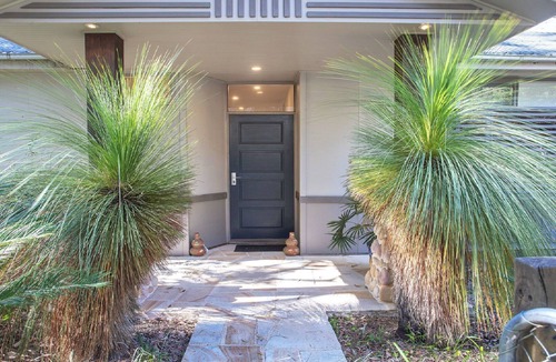 Pearl Beach House | Waters Edge by HolidayCo.