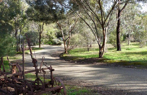 Upper Wakefield Cabin | Watervale Retreat
