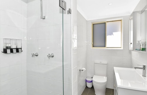 The Entrance Apartment | Waterviews on Marine - Apartment 1