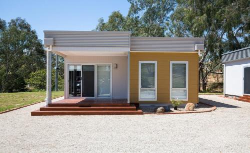 Homewood Apartment | Wattleseed Cabin at Homewood Lodge