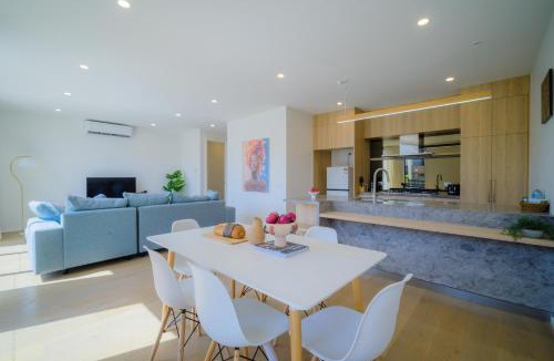 Mulgrave House | Waverley Gardens Modern 3BR Home - Pet Friendly & Parking