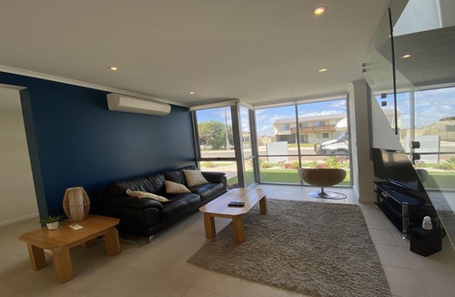 Jurien Bay Villa | Waves at Jurien 'Villa 5'