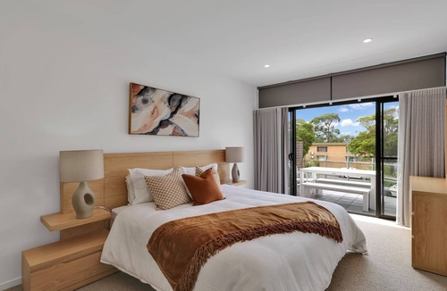 Huskisson Apartment | Waves by Book Jervis Bay - Luxury 3 Bedroom Apartment walk to everything