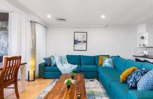 Blue Bay House | Waveshine at Blue Bay - Beachfront Bliss