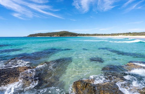 Elizabeth Beach House | Wee Five - Pet Friendly - Byo Linen