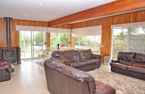 Inverloch House | Welcome Break Pet Friendly