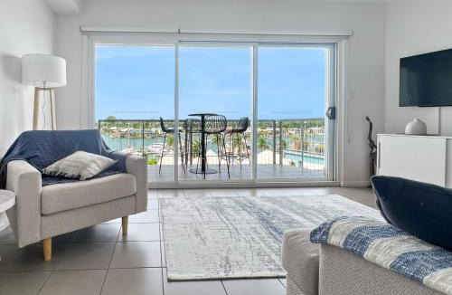 Cullen Bay Apartment | Welcome Homestay Bayside