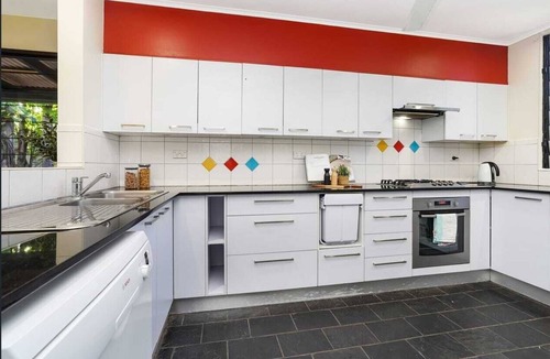 Fannie Bay Apartment | Welcome to this stunning 4BR Pet-Friendly Pool Paradise!
