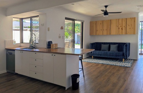 Mandurah House | Welcoming 3-Bed House with Large Backyard