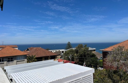 Bondi Beach House | Welcoming 4-bedroom beach house in Tamarama- Perfect for family/friends getaway