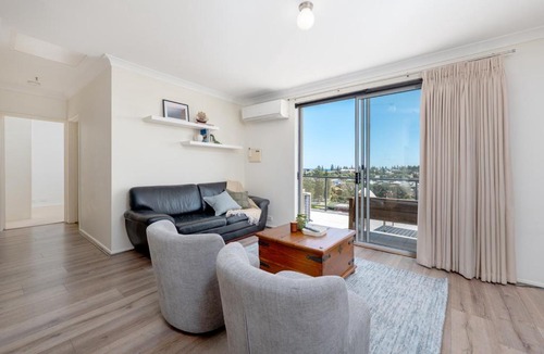 Mosman Park Apartment | WELL82 - Ocean Heights