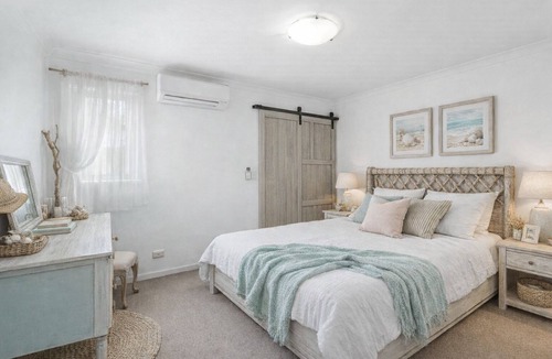 Scarborough House | West Coast Drive Haven