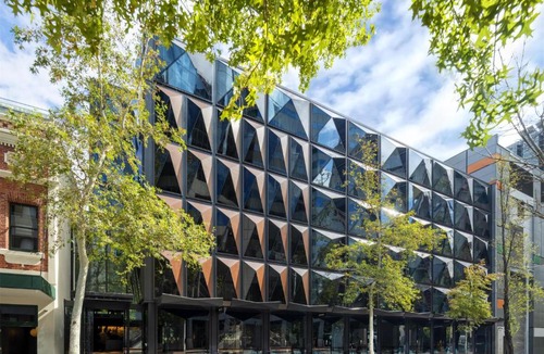 Sydney Central Business District Hotel | West Hotel Sydney, Curio Collection by Hilton