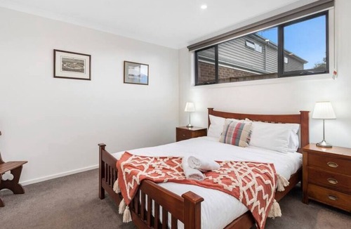 Geelong West House | West Side Townhouse in Geelong West