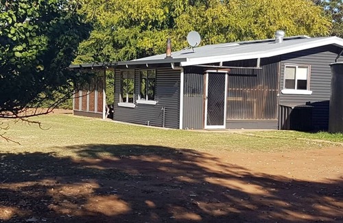 Augusta Cabin | Westbay Waterfront Cottage