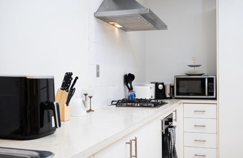 Midland House | Westport Premium Stay
