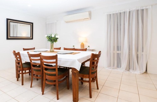 Midland House | Westport Premium Stay
