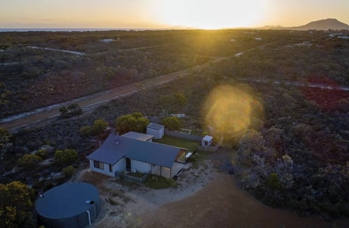 Hopetoun House | Whale Bay Bush Retreat