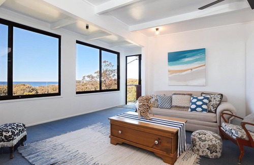 Fingal Bay House | Whale Tales, 78 Lentara Street - FANTASTIC WATER VIEWS OVER FINGAL BEACH