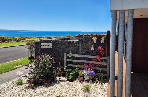Portland House | Whaler's Cove
