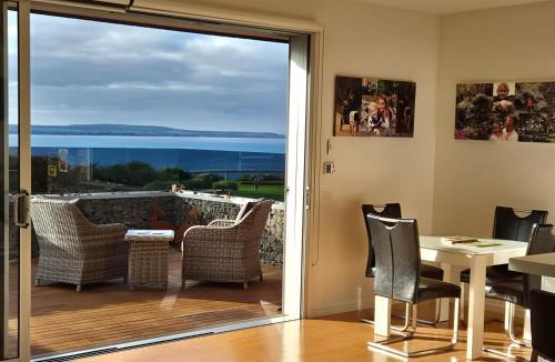 Portland House | Whaler's Cove