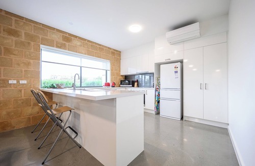 Cape Paterson House | Whales & Wombats.