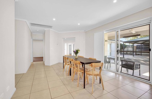 Dubbo House | Wheelers House, Family Entertainer