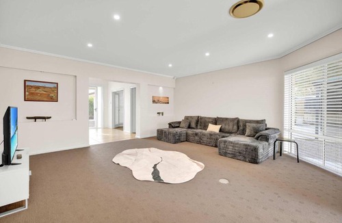 Dubbo House | Wheelers House Family Entertainer
